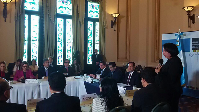 President Jimmy Morales sits at the head of the High Level Technical Table on Open Government Partnership in Guatemala